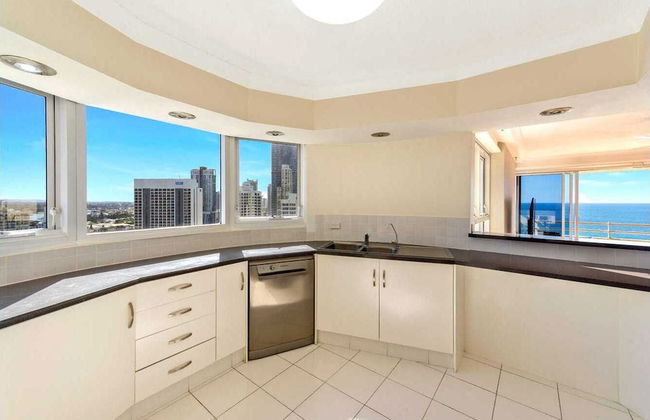 Zenith Ocean Front Apartments - Photo 25