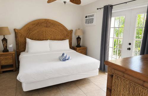 Beso Del Sol Resort - Photo 4