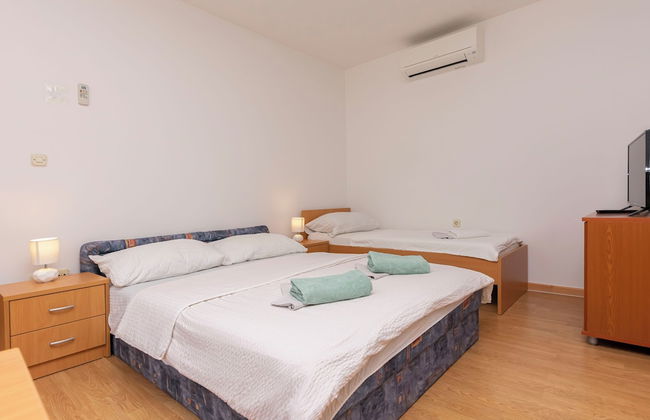 Apartments Villa Milas With Pool - Foto 2