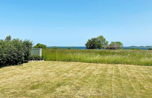 6 Person Holiday Home in Aeroskobing - Foto 8