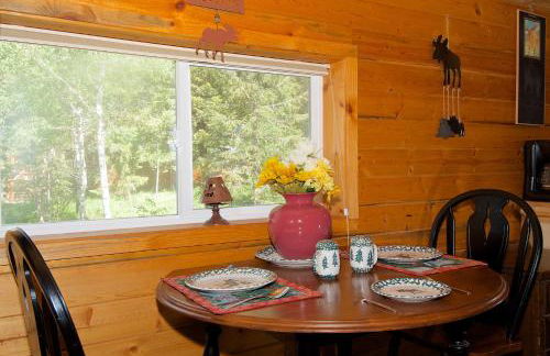 Remington Retreat by KABINO Dog Friendly FirePit Sleeper Sofa WiFi Grill - Foto 21