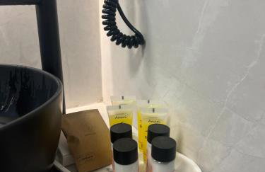 KLA SUITES by PROJECT 86 IKE - Photo 20