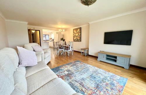 3 Bedroom house - Sandown - Photo 2