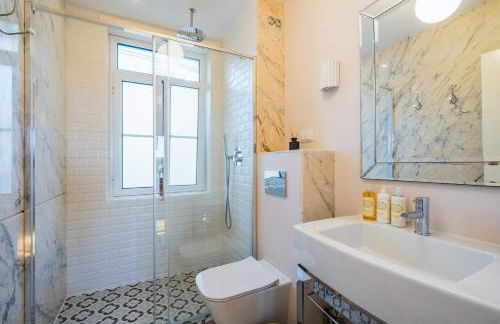 Saboia -Spacious Gorgeous Apartment - Photo 36