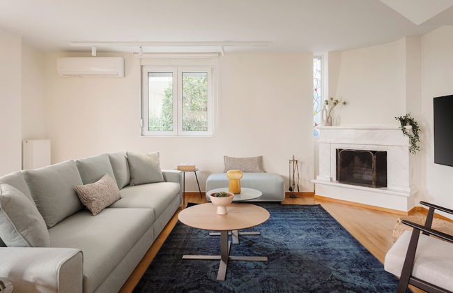 Athenian Riviera Coastal Charm Villa - Photo 20