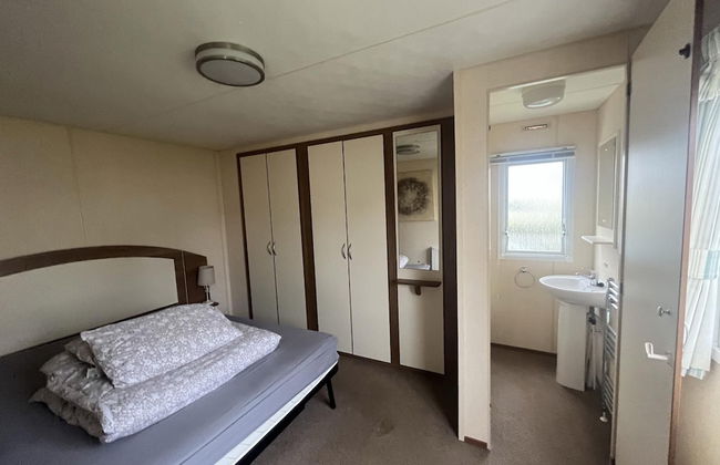 Super Pet Friendly 2 Bedroom Caravan Heacham Beach - Photo 3