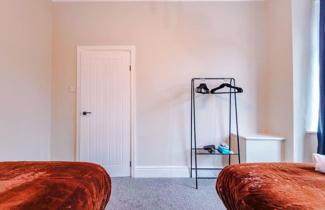 Salford Sanctuary 5 Bed House - Foto 5