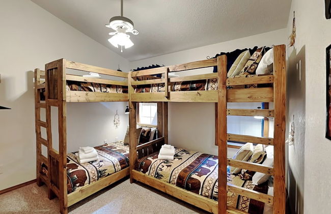 Blue Spruce Retreat by Ruidoso Vacation Rentals - Photo 38