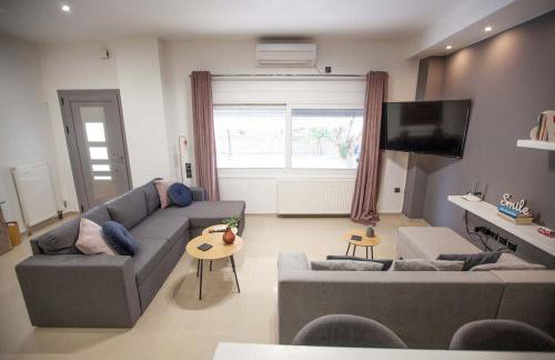 Kalafatis Downtown Apartment - Photo 33