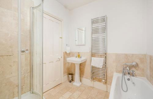 Armswell House - Photo 28