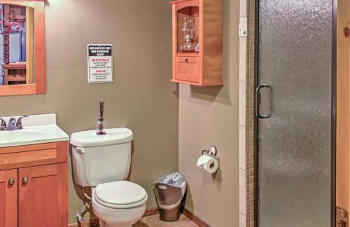 Rustic Cabin with Decks, Alpine Views and Pool Table! - Foto 23