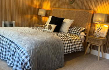 Stables 2bed farm stay private firepit bbq - Foto 12