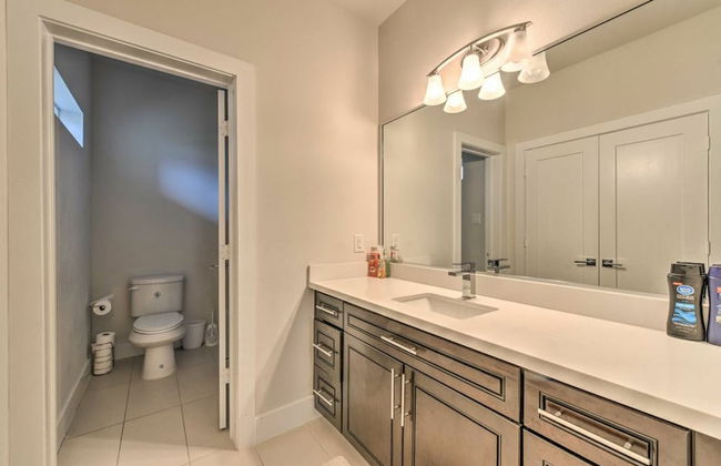 Brand New 3 Story Modern Home - Foto 19