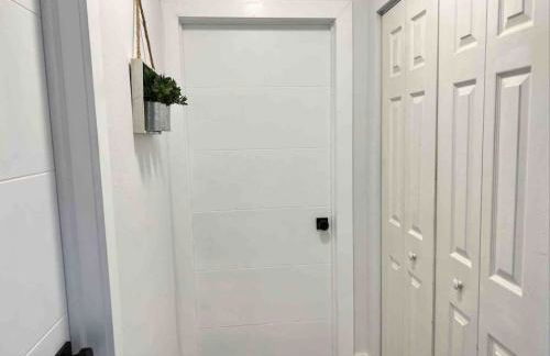 Royal Luxe Pool Home near Ft Laud airport and each - Photo 72