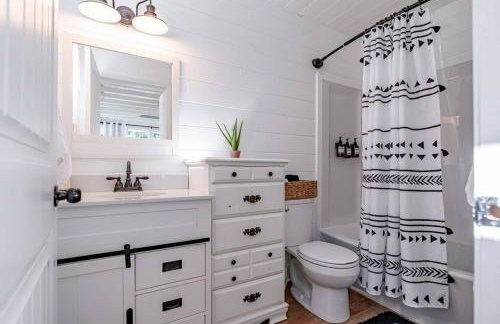 Cozy Lakefront Holiday Getaway! - Foto 8