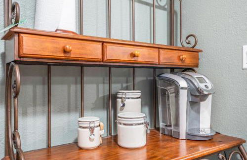 Island Life! Amazing Balcony-Views-Pool and Patio - Foto 9