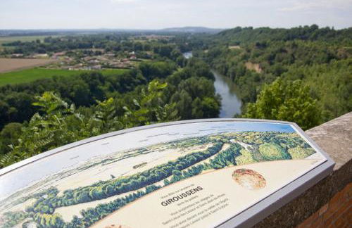 Gîte du Café Suquet Giroussens - Foto 2