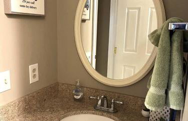 1st Floor Mountain View Suite Ski On Off At Jiminy- Fully Redone Decor - Foto 8