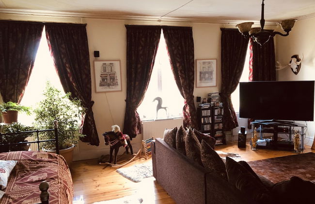 2-bed Apartment Overlooking the River - Foto 1