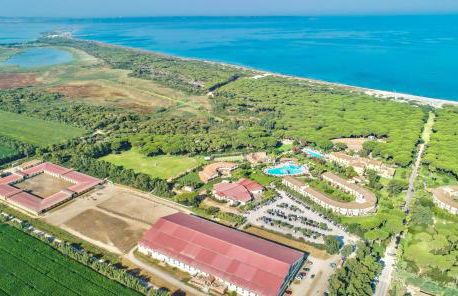 Residence with swimming-pool in Arborea just 300 meters from the beach - Foto 1