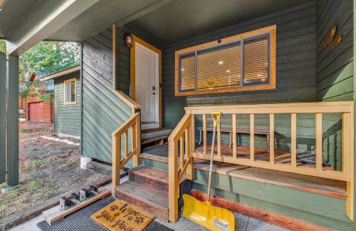 Evergreen Escape- Walk to Downtown & Boat/trailer Parking! - Foto 4