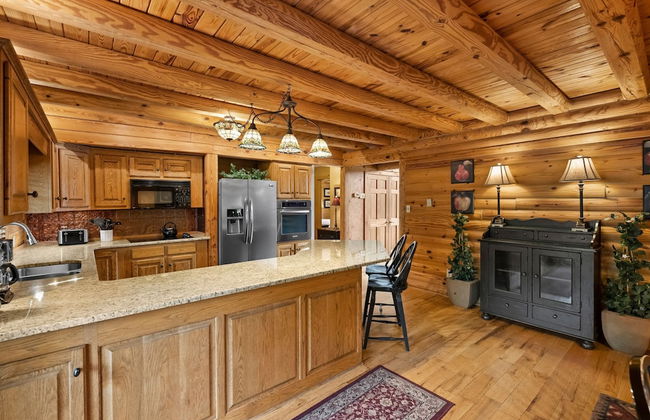 Lakeside Lodge by Avantstay Hot Tub Dock - Foto 15