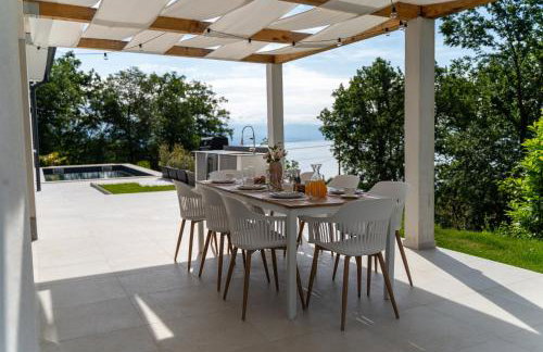 Villa Mare&Monti in Opatija, Heated pool with sea view - Foto 1