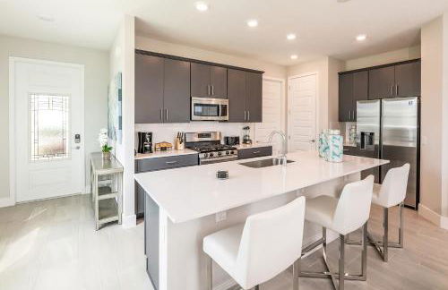 Chic And Cozy Townhouse Near Disney With Resort & Waterpark Access - 824Dr - Foto 2