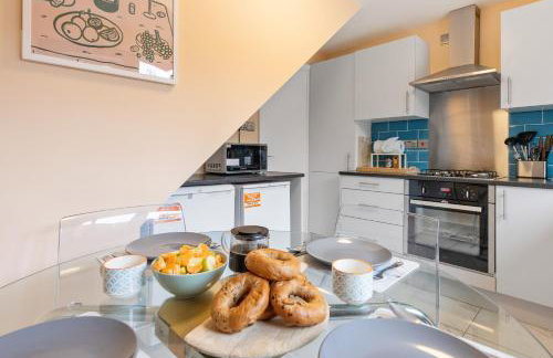 The Belvedere Stay - Free Parking, Spacious Garden, Super King Bed - Foto 18