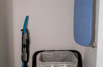 Stylish Condo min from UF & Shands Pets Welcome! - Photo 13