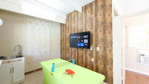 3BD Tropical Luxe Stay with Pool, Gameroom and Grill - Foto 3