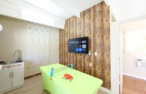 3BD Tropical Luxe Stay with Pool, Gameroom and Grill - Foto 3