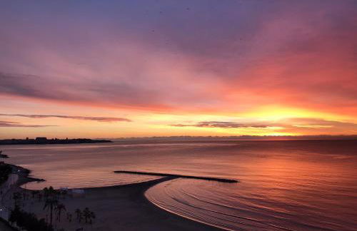 Apartamento con vistas al mar primera linea de playa del Postiguet - Photo 33
