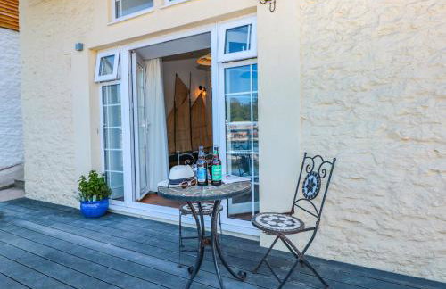 Shipwrights - Photo 22