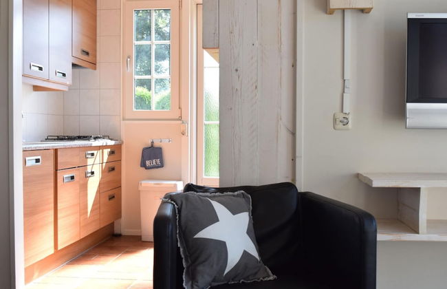 Detached Combined Bungalow with Garden near Veluwe - Photo 5