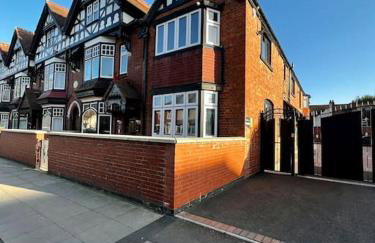 No1 Lux Apartment Nuneaton with Gated, Private Parking - Foto 14