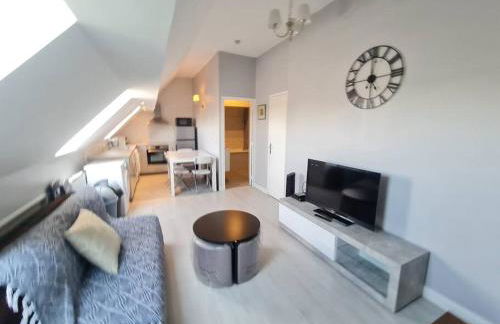 Modern Family House near Astérix Airport Chantilly - Foto 1