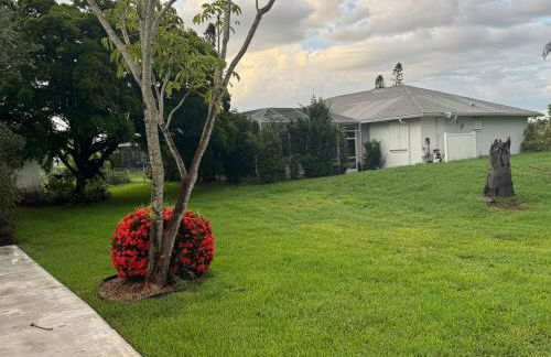 Charming 3bed 2bath Palmetto Pool Home - Photo 13