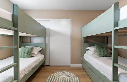 Chill and Relax Luxury Retreat with Pool Spa Game Room and Steam Room - Foto 18