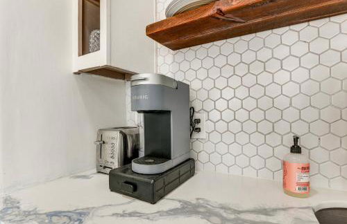 Solo Escape with Hot Tub! 10 Mi to Dtwn Sacramento - Foto 16