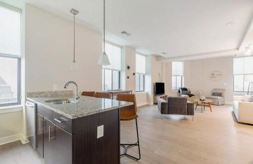 2B 2BA Distinguished Apartment Rooftop Pool & Gym - Foto 14