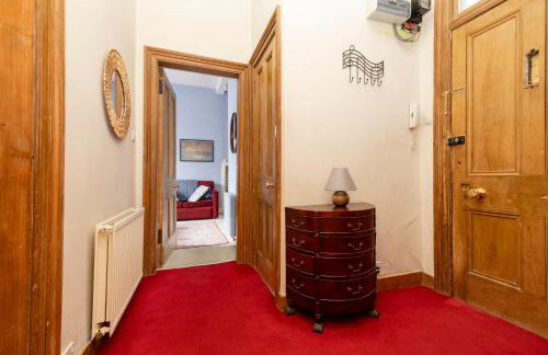 Charming 1-Bedroom Edinburgh City Getaway - Foto 26