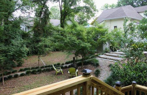 The Greenhouse Cozy Cottage- Walk to Downtown! - Foto 32