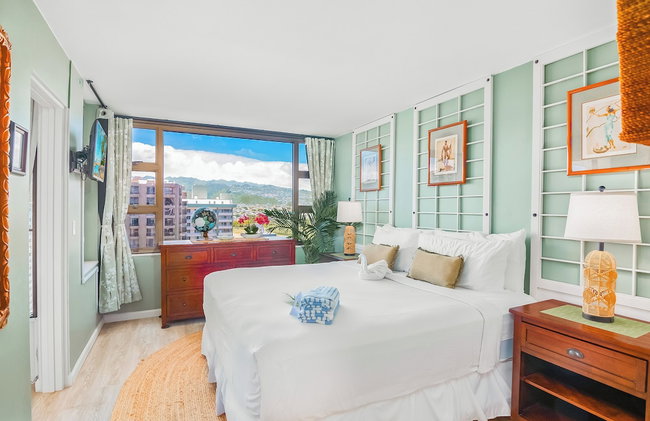 Mountain View Condo with King or Queen Bed and Parking - Photo 37