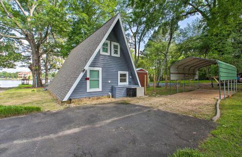 Deck, Boat Slip and Views Lake Hamilton Cabin! - Foto 34