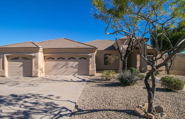 Fabulous 4-bdrm W/breathtaking Views & Pool! - Foto 32