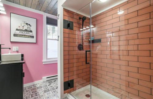 Couples Lakefront Retreat in the Poconos - Foto 36