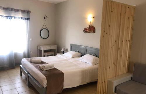 Elia Studios - Photo 38