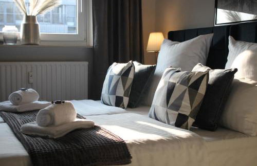 R B Apartment Hamburg Duo - perfekt für Monteure - Küchenzeile - Smart TV - Bad mit Toilette und Dusche auf dem Flur gegenüber des Zimmers zur Alleinnutzung - Foto 1