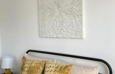 Spanish City View 2, Luxury Sea Front Apartment Free Onsite Parking - Foto 15